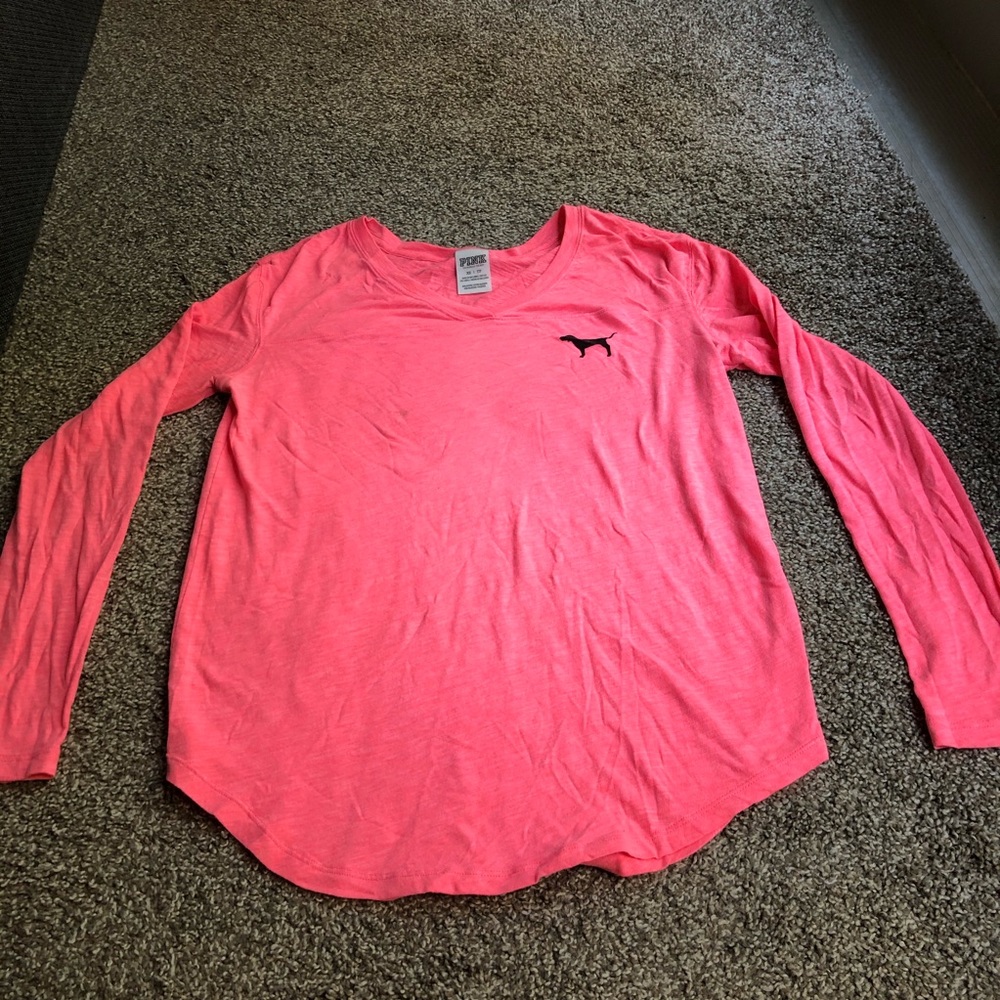 VS PINK— Long-Sleeve Tee